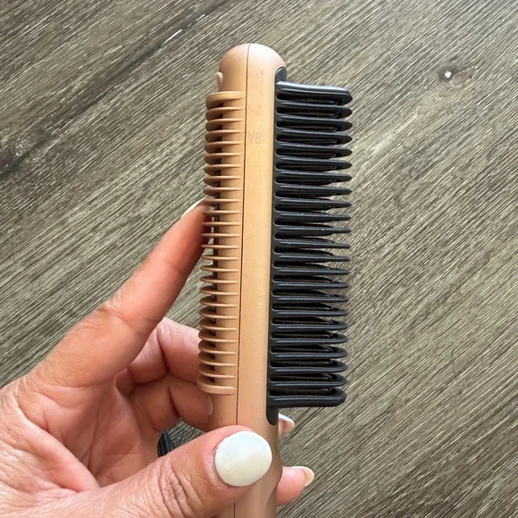 Rose Gold Hair Straightening Comb - Picture 5 of 7